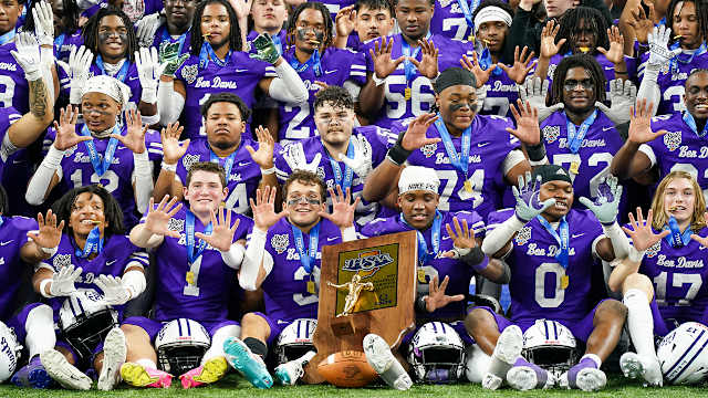 Ben Davis vs Crown Point IHSAA 6A Final November 25, 2023 Photo-Tyler Hart40